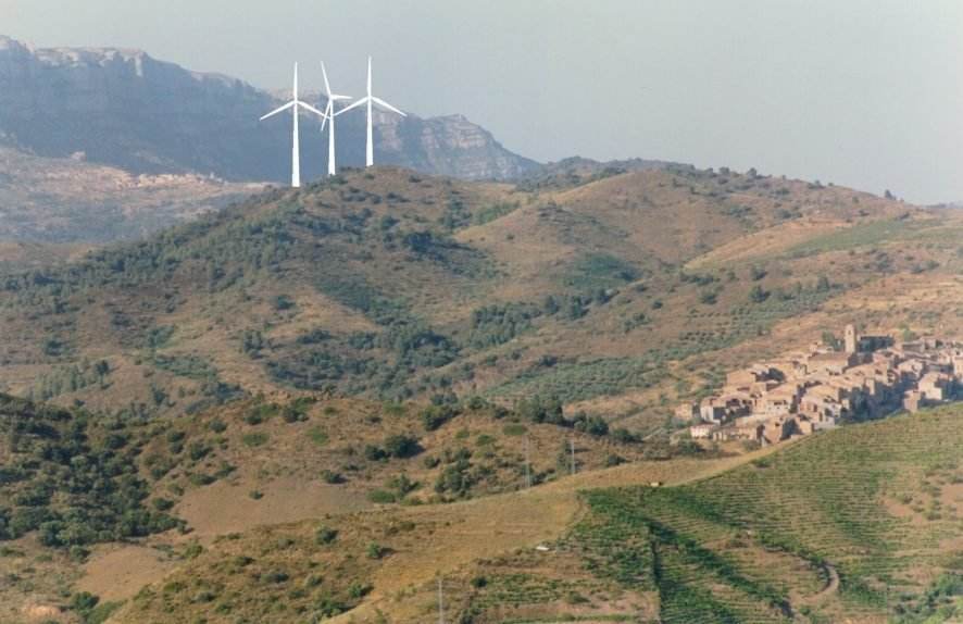 Segona vista del mateix fotomuntatge, des d'un altre punt del terme de la Morera de Montsant